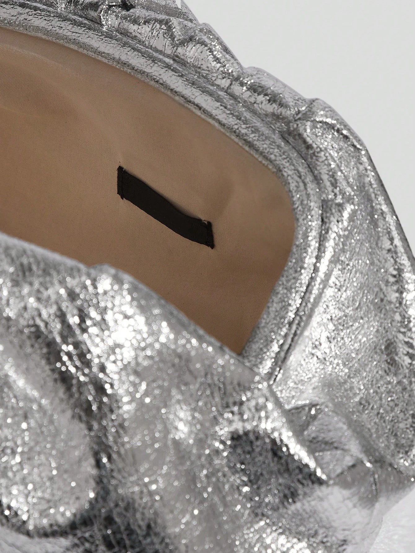 Ladies Shiny European and American PU metal Silver burst crack luxury large capacity dumpling bag Silver senior handheld dinner
