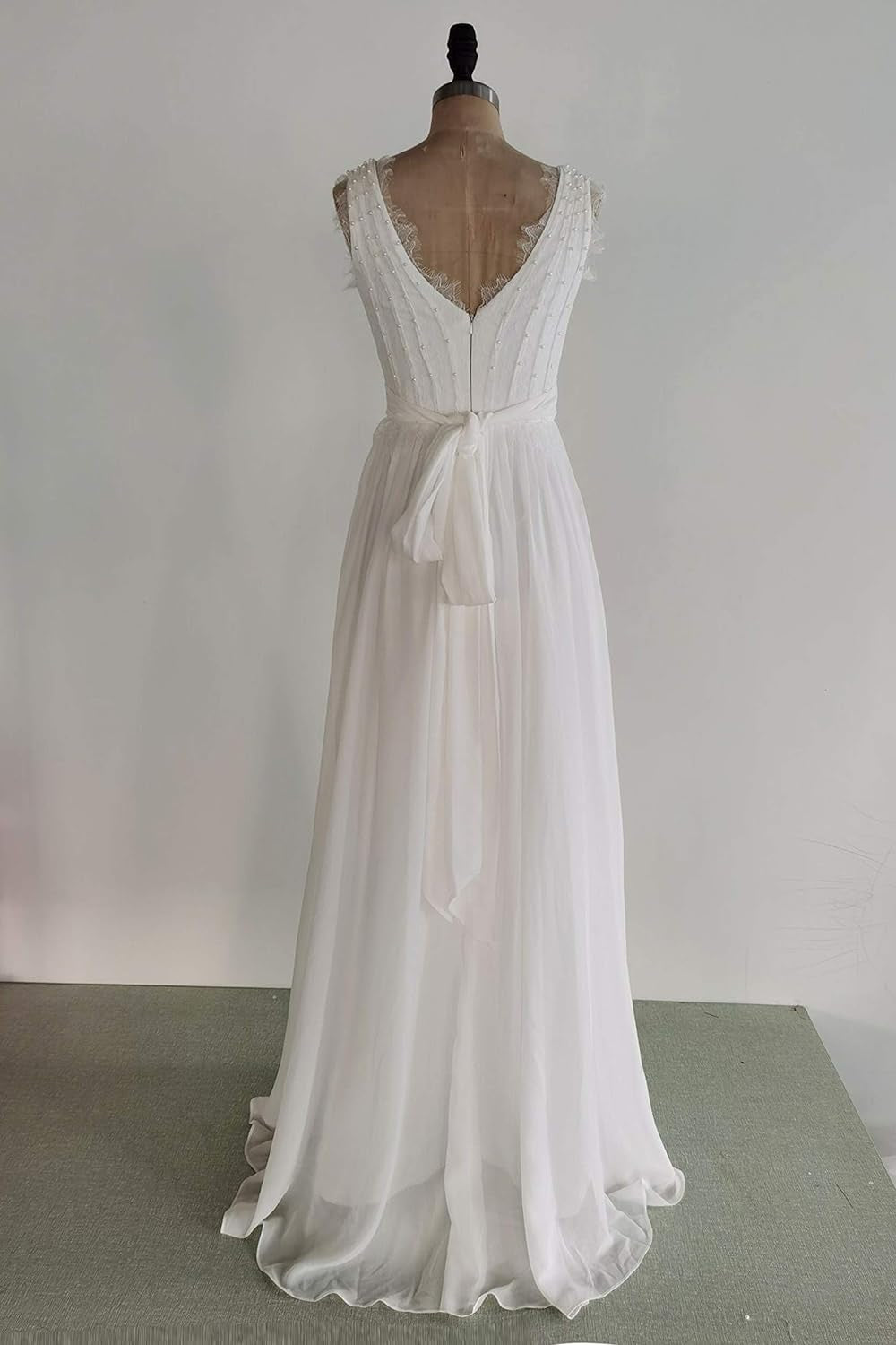 Wedding Dress for Bride with Lace Long V-Neck Chiffion Beach Bohemian Pearls Bridal Gowns